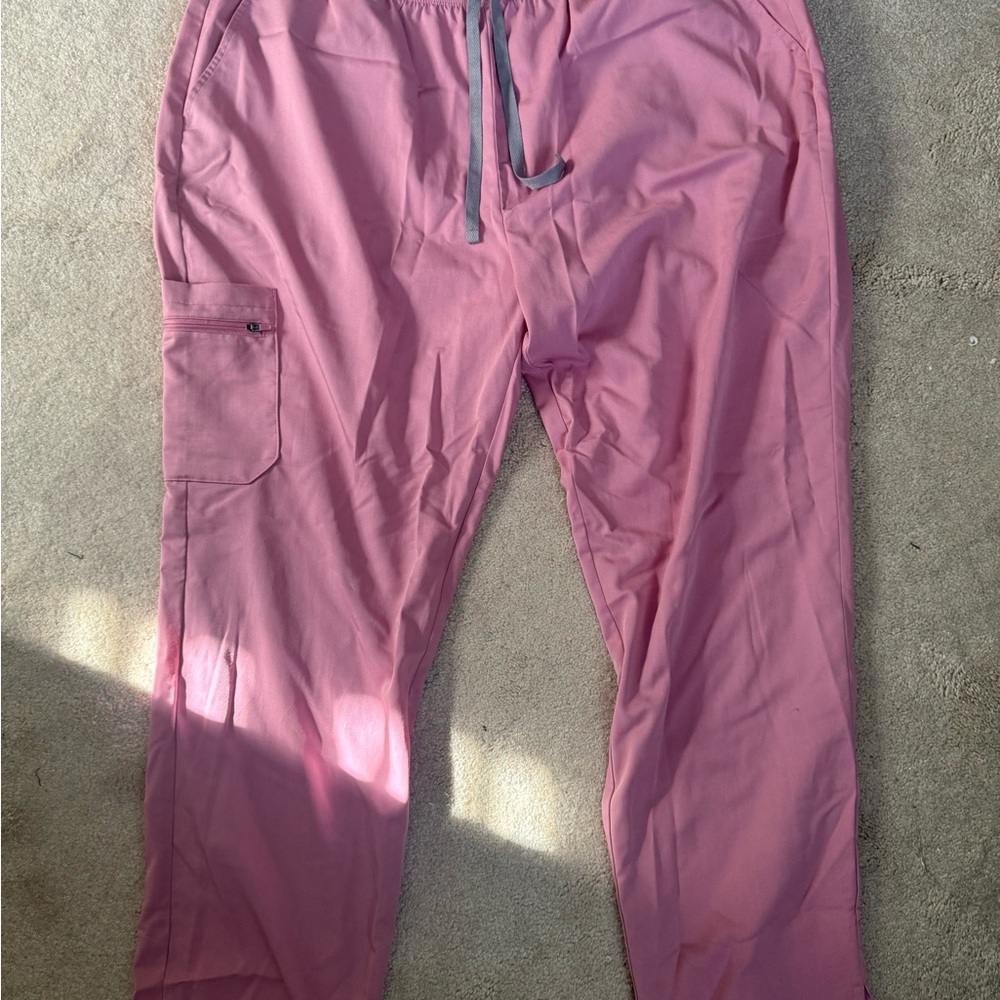 Hanes women’s Pink scrub Pants